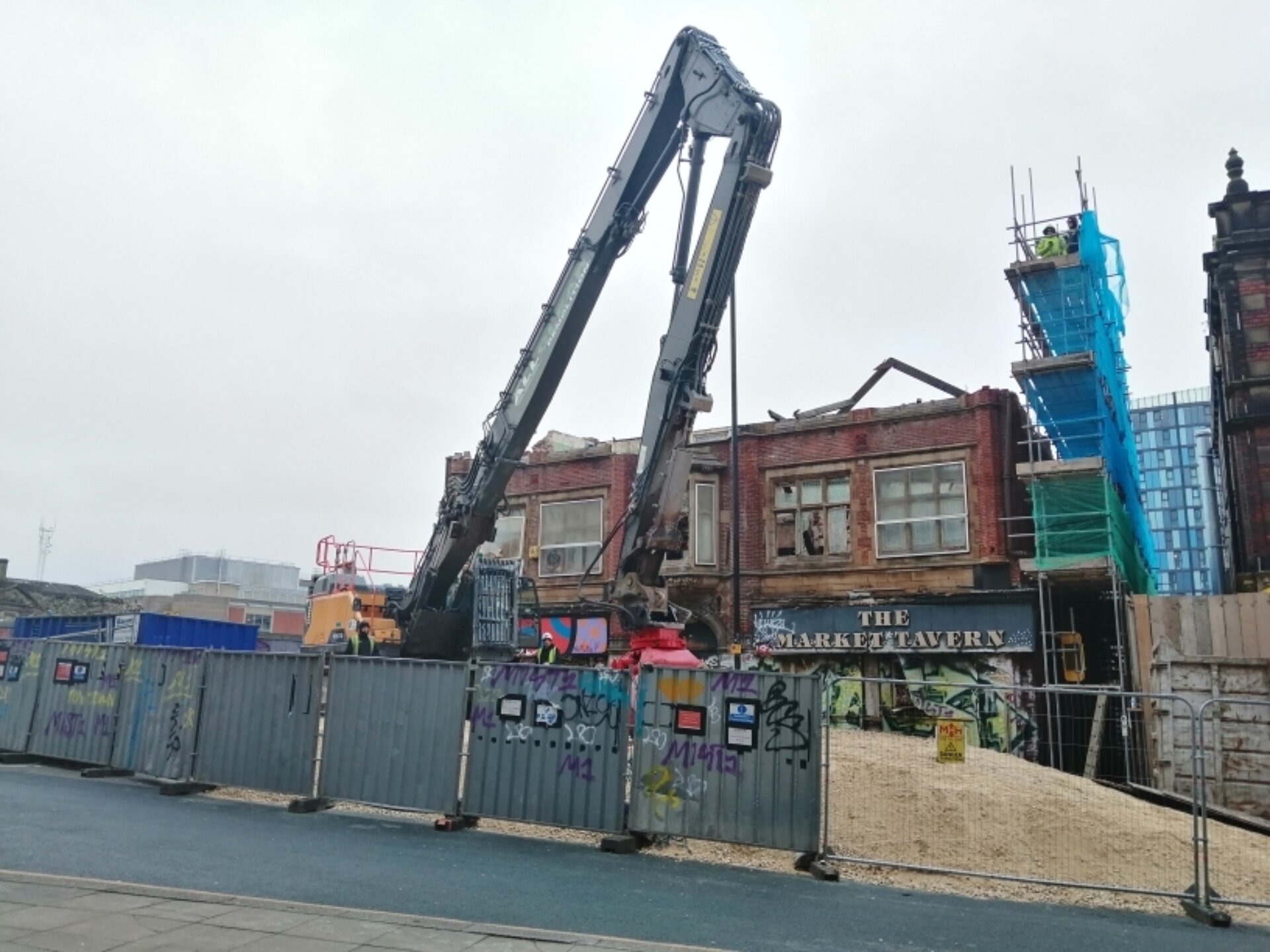 Market tavern demolition